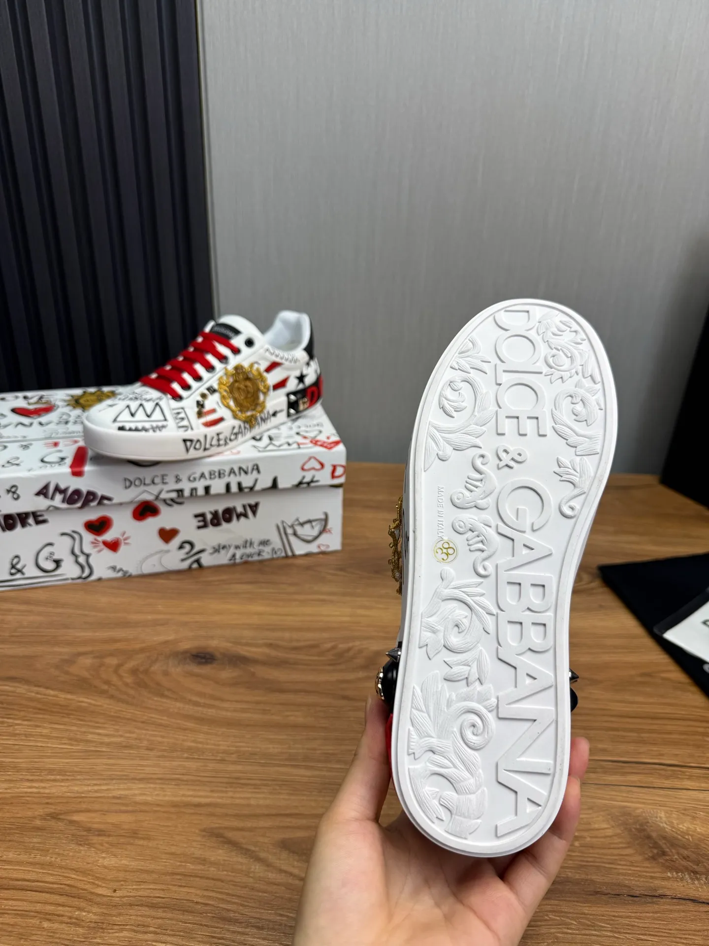 Men's men's shoes 💰520💰 Dolce & gabbana (DG) official website synchronized new models 💥1 fashionable hot models: 1 Exclusive mold opening ✅Imported cowhide for the upper, unique brand style logo upper 💥Sheepskin feet 🐑Original private mold outsole ✔️36-44 (38.45 custom-made, non-refundable)